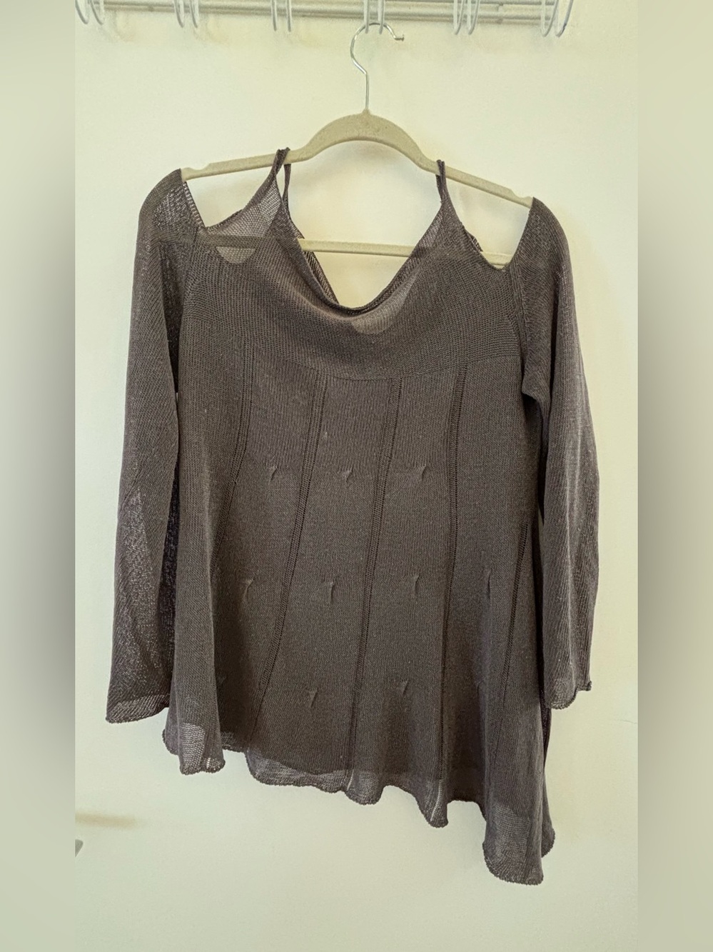 Crea Linen Viscose Asymmetrical Cold Shoulder Knit Top 36